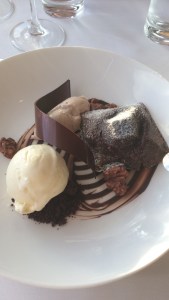 7C1000C1-2CFA-454E-B8F7-91362B358279